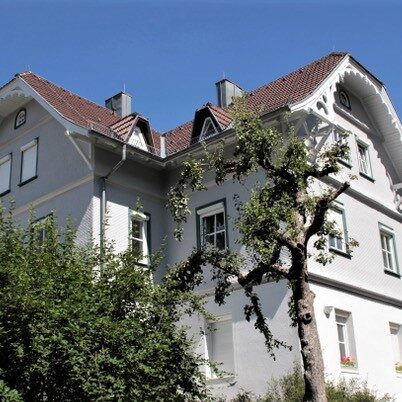 Wohngruppe Degerloch: Hofseite, Juli 2020