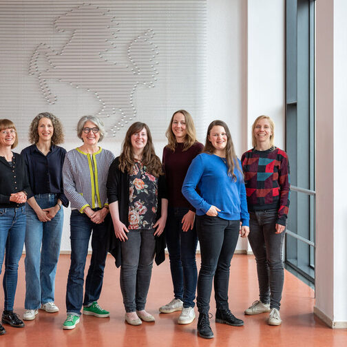 Gruppenbild der Kolleginnen des Kinderbüros der Landeshauptstadt Stuttgart.