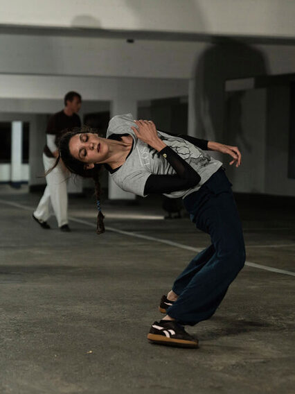 INTERVENTIONEN 2020 - Eine Tanzperformance der Freien Szene Stuttgart auf dem KULTURDECK im Parkhaus Züblin