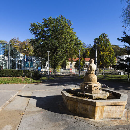 Trinkbrunnen am Kurpark vor dem Thermalbad