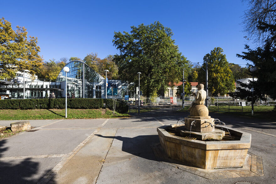 Trinkbrunnen am Kurpark vor dem Thermalbad