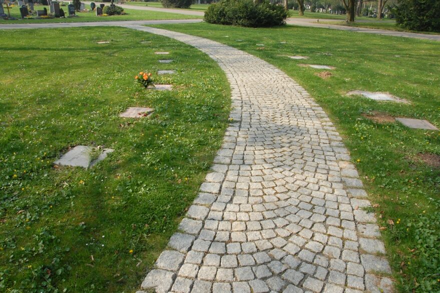 Rasengräber auf dem Stuttgarter Hauptfriedhof.