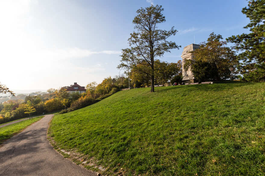 Feuerbacher Heide mit Bismarckturm.