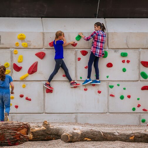 Bouldern an Kletterwand