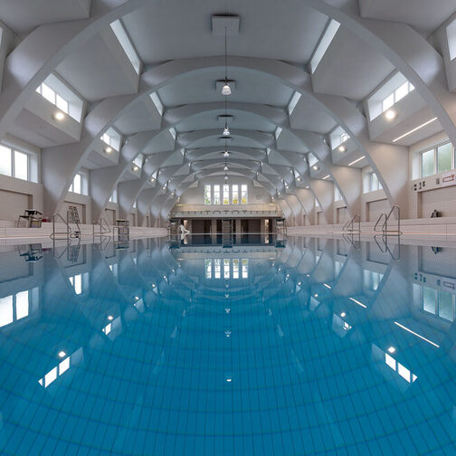 Schwimmbecken im Stadtbad Heslach