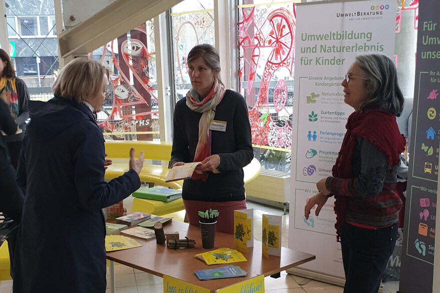 Informationsstand der Umweltberatung Stuttgart bei einer Veranstaltung im TREFFPUNKT Rotebühlplatz.