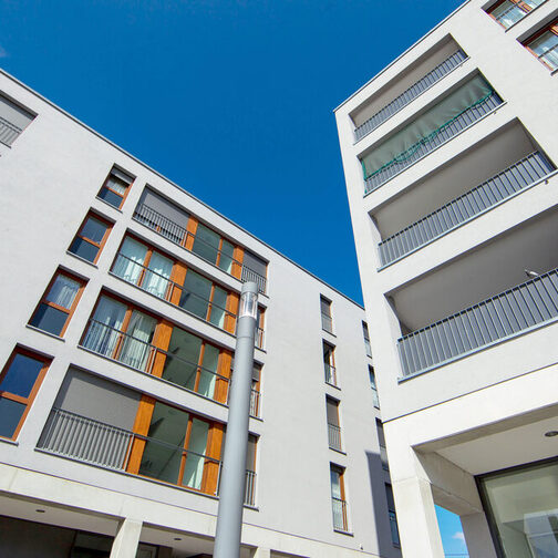 Außenansicht von zwei Wohnungsneubauten am Hans-Scharoun-Platz