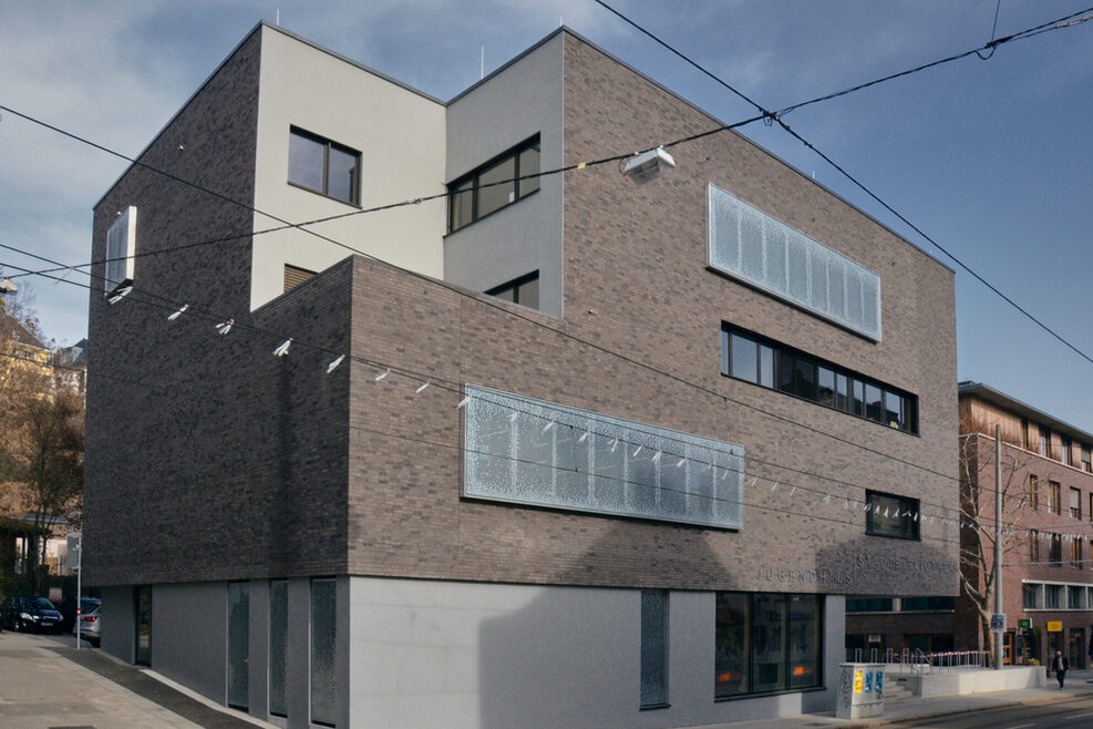 Jugendhaus Heslach: Gebäudeansicht, Februar 2021