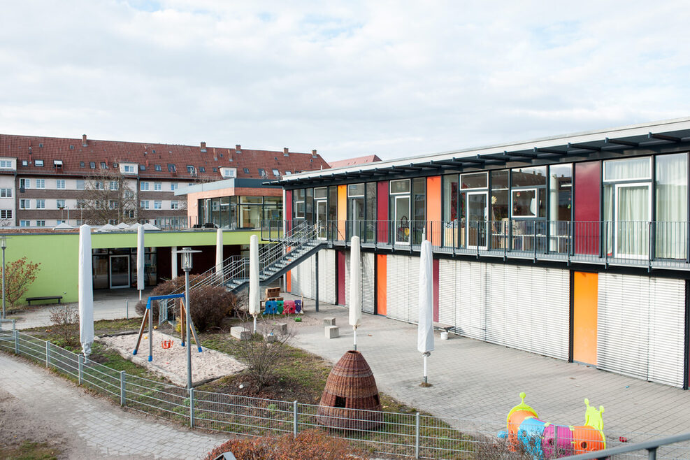 Kinder- und Familienzentrum Rümelinstraße 78: Garten, Dezember 2018