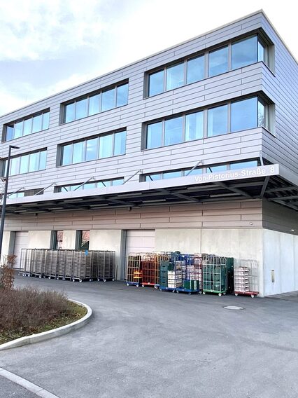 Kommissionier- und Service-Zentrum für Essen, Von-Pistorius-Straße 8: Gebäudeansicht, Januar 2021