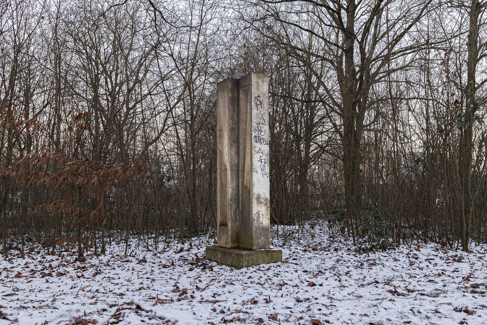 Verschmutzte Plastik im Winter.