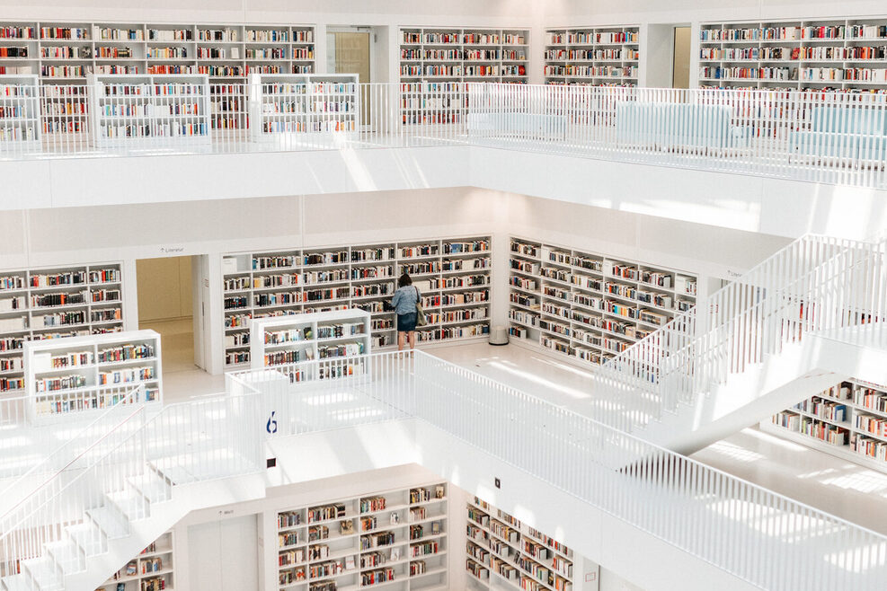 Galeriesaal der Stadtbibliothek