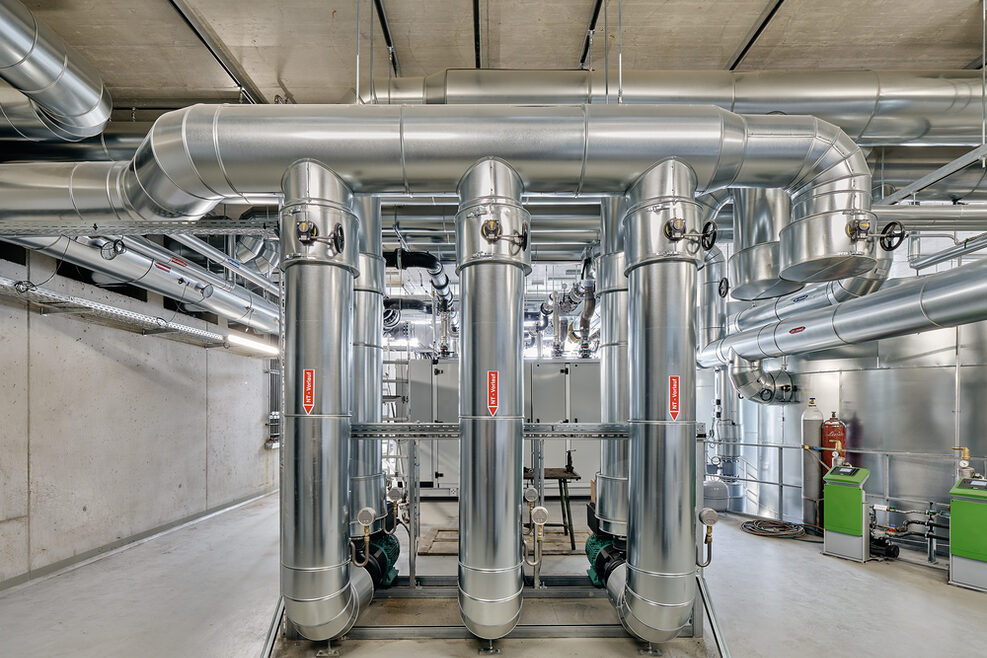 Modernste Technik sorgt in der Energiezentrale für Wärme im gesamten Neckarpark
