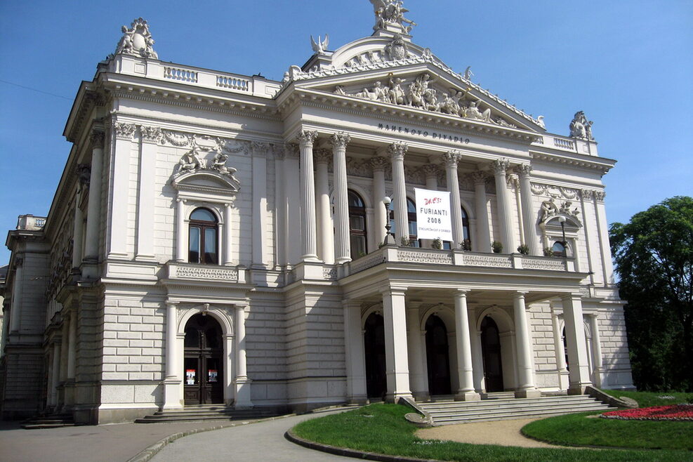 Außenansicht des Mahen-Theaters