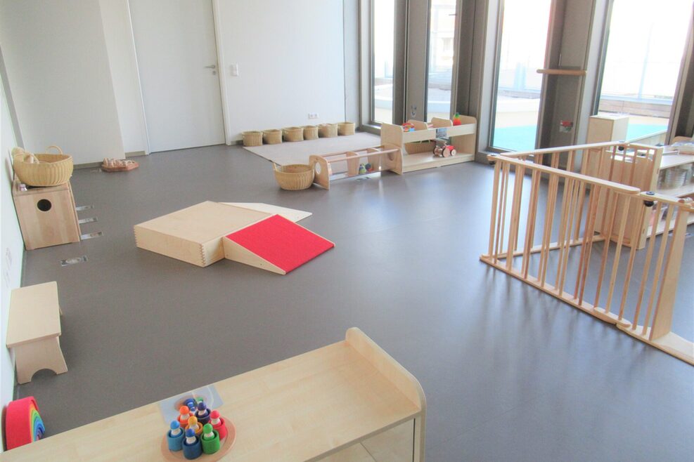 Für die kleinen Kinder gibt viel Platz zum Spielen.