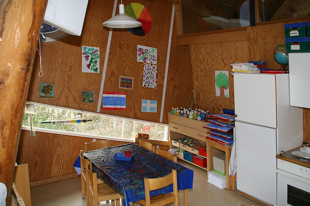 Im Atelier können die Kinder ihrer Kreativität freien Lauf lassen.