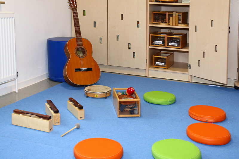 Im Musikbereich macht das gemeinsame Musizieren mit Instrumenten viel Spaß.