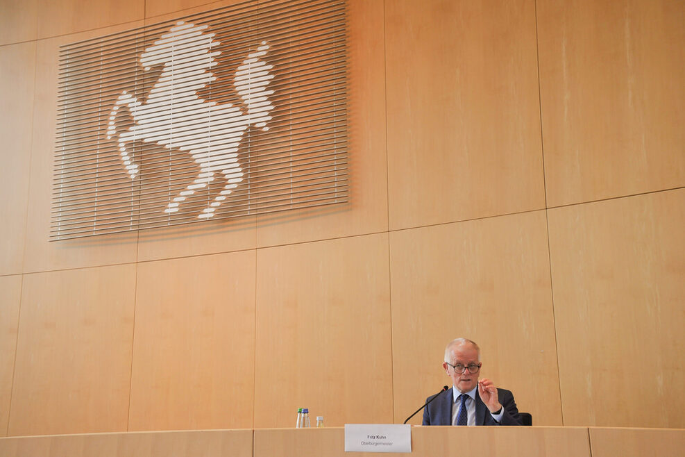 OB Fritz Kuhn im Großen Sitzungssaal während der Bilanzpressekonferenz.