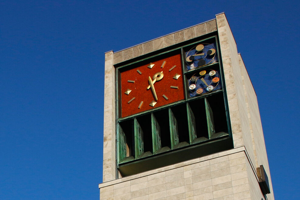 Rathausturm Uhr