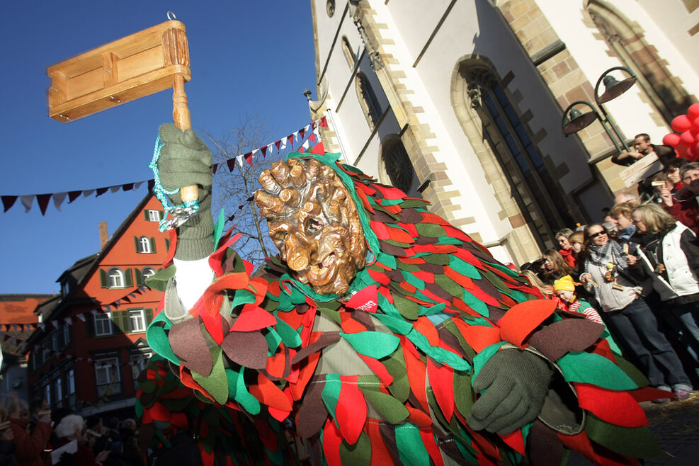 Europäisches Narrentreffen in Bad Cannstatt: Festumzug durch die Altstadt.