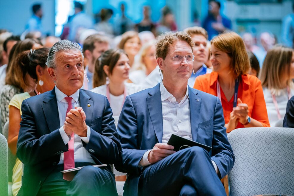 Oberbürgermeister Dr. Frank Nopper und Ola Källenius, Vorstandsvorsitzender Mercedes Benz, auf der Urban Future Conference.