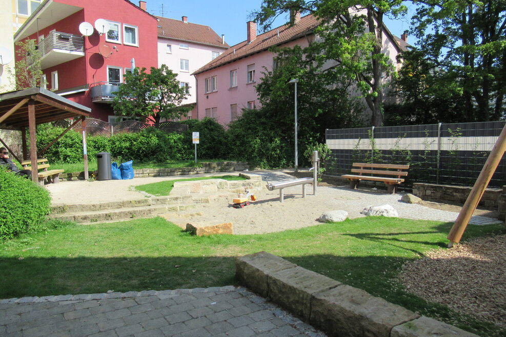 Neu gestalteter Spielplatz