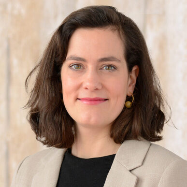 Portraitfoto Dr. Hannah Schneider