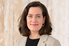 Portraitfoto Dr. Hannah Schneider