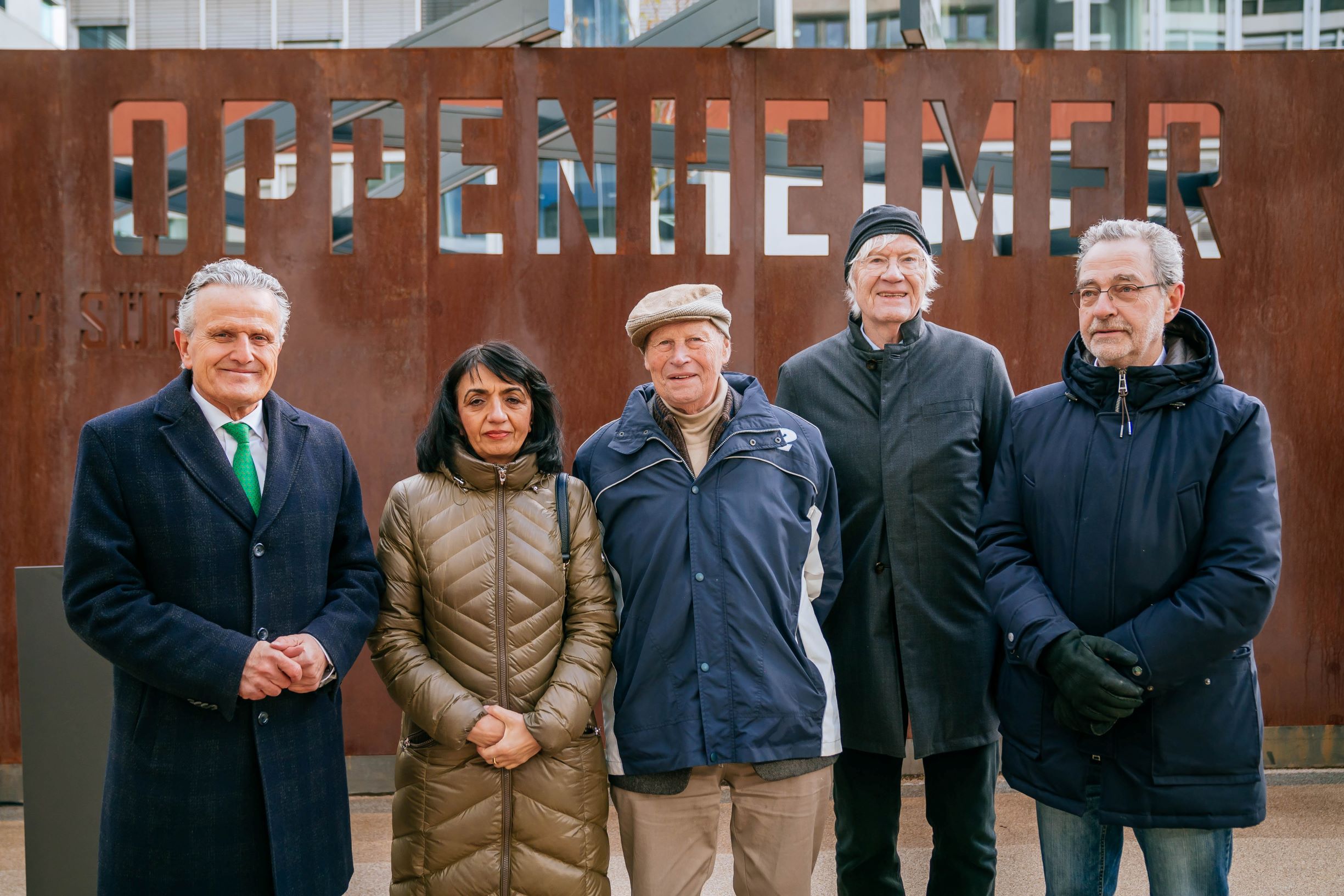 Erinnerung und Begegnung Neugestalteter JosephSüßOppenheimerPlatz