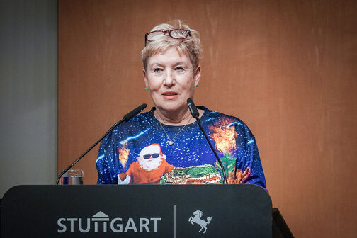 Rose von Stein, Fraktionsvorsitzende Freie Wähler, am Rednerpult.