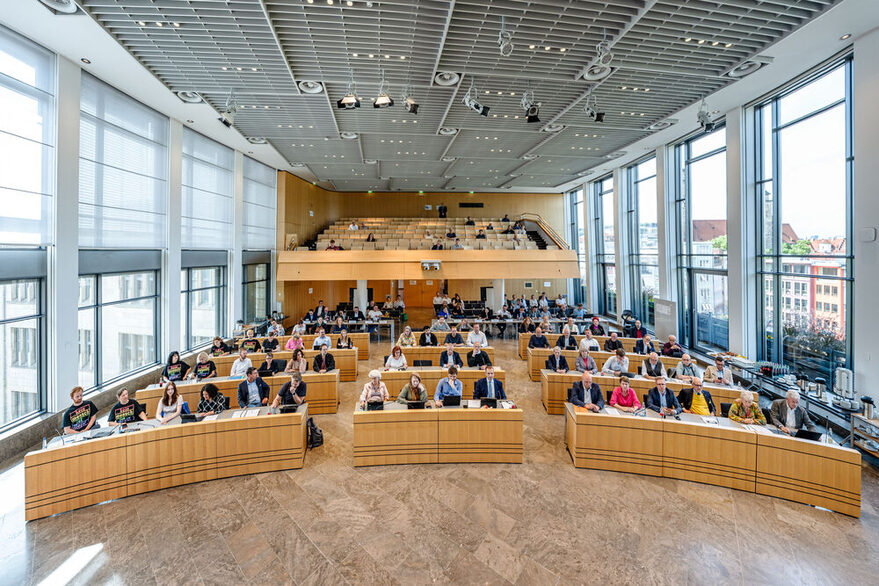 Video-Mitschnitt: Einbringung des Doppelhaushalts 2026/27 im Gemeinderat am Donnerstag, 9. Oktober