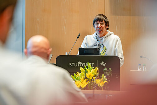 Thorsten Puttenat, Gruppierungssprecher von PULS – Die Stadtisten – Die PARTEI – KLIMALISTE im Gemeinderat der Landeshauptstadt Stuttgart, bei seiner Stellungnahme zum Doppelhaushalt 2026/2027 während der Allgemeinen Aussprache am 6. November 2025.