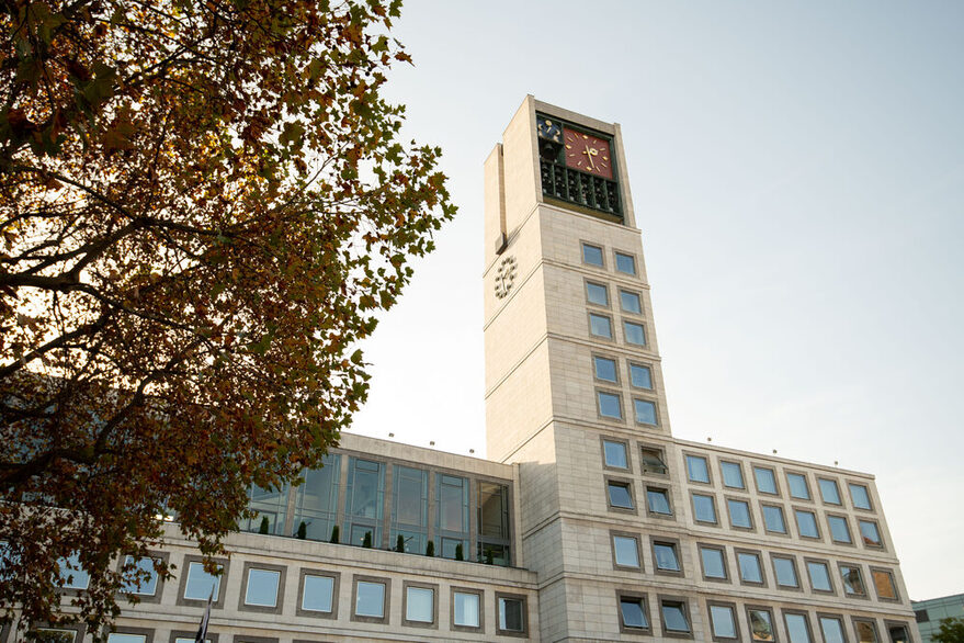 Auszubildende haben ihre Berufsausbildung bei der Stadtverwaltung Stuttgart begonnen.