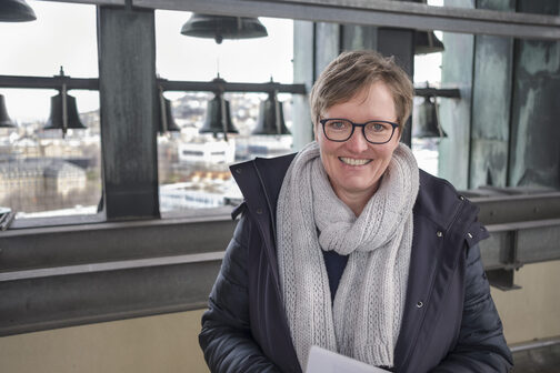 Turmführerin Renate Betzwieser im Rathausturm