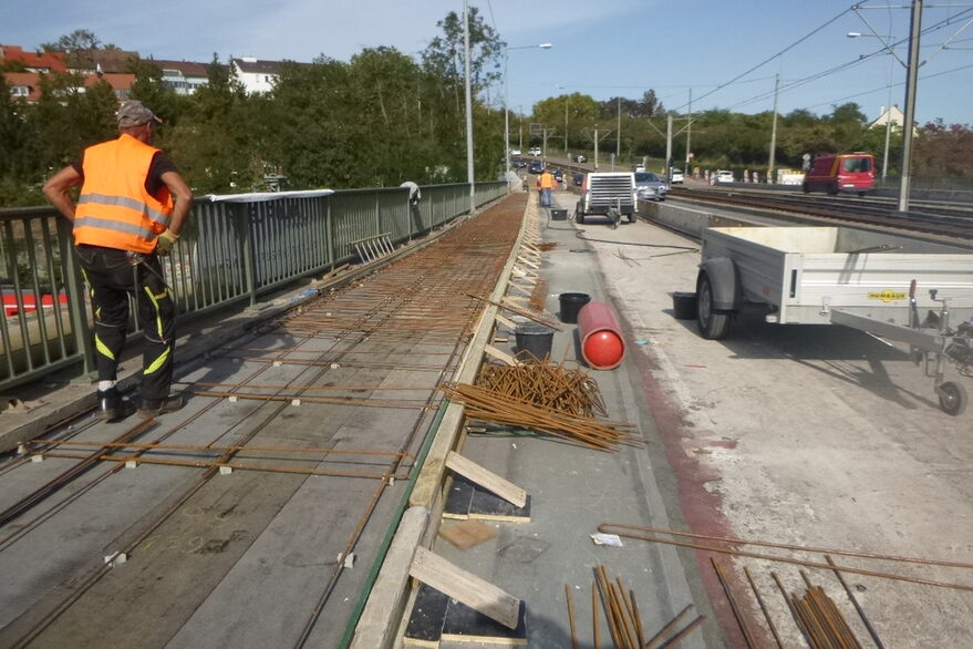Baustelle auf einer Brücke
