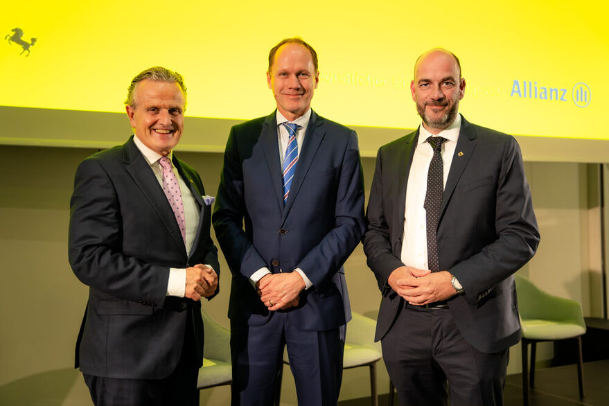 Oberbürgermeister Dr. Frank Nopper, Dr. Ruedi Kubat, Vorstandsvorsitzender der Allianz Lebensversicherungs‐AG, und der Städtische Wirtschaftsförderer Torsten von Appen beim dritten Stuttgarter Wirtschaftsempfang.