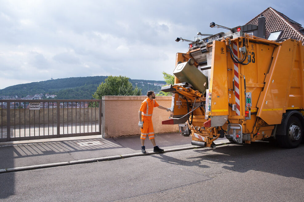 Die Mitarbeiterinnen und Mitarbeiter der Abfallwirtschaft Stuttgart sorgen für eine saubere Stadt.
