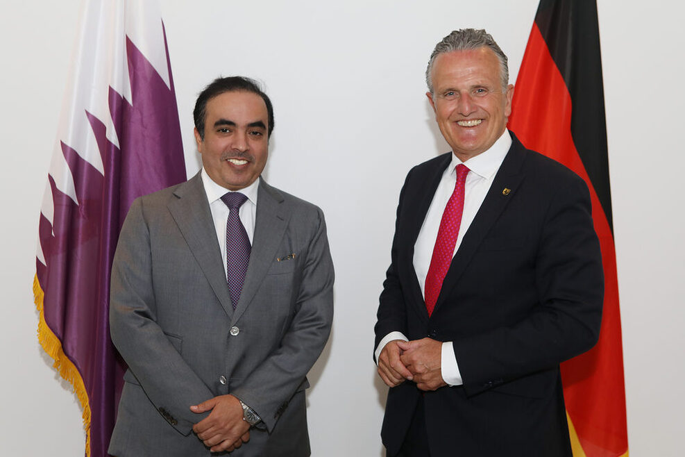 Generalkonsul von Katar Radi Alajami bei OB Nopper im Rathaus