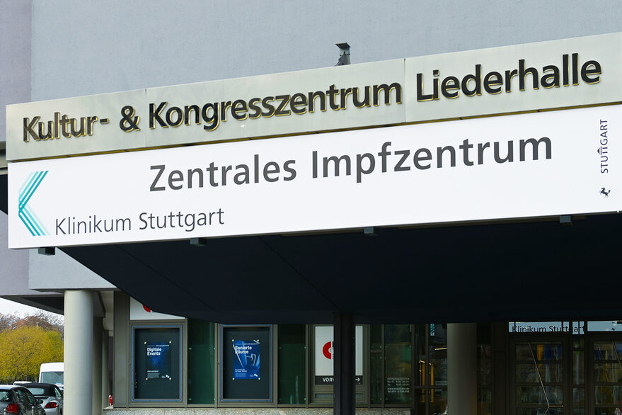 Zwei Zentrale Impfzentren sind in Stuttgart einsatzbereit