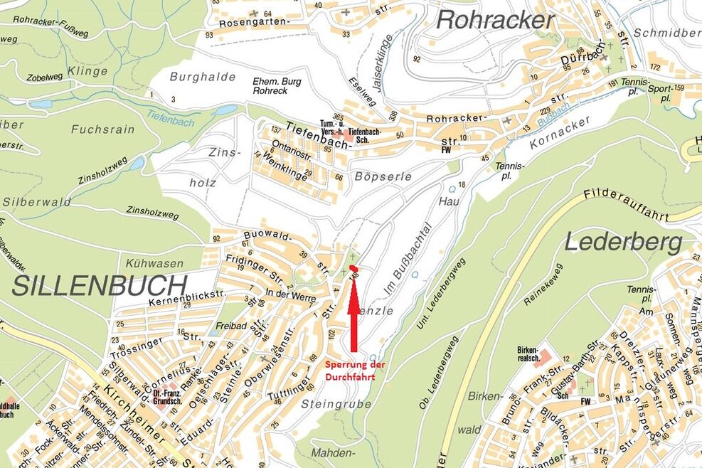 Blick auf eine Stadtkarte. In der Mitte der Karte ist auf Höhe der Tuttlinger Straße 148 rot die Sperrung mit einem Pfeil markiert.