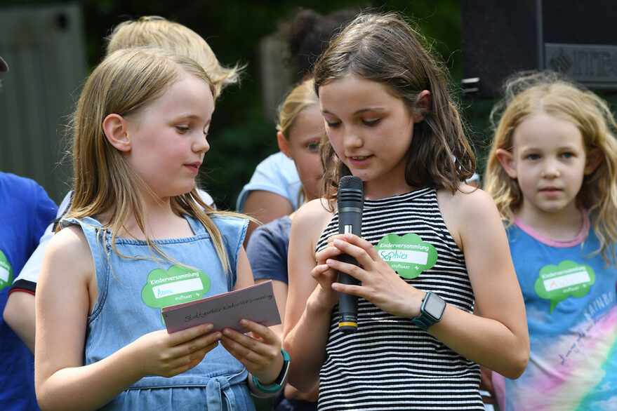 Mädchen auf der Stuttgarter Kinderversammlung 2022