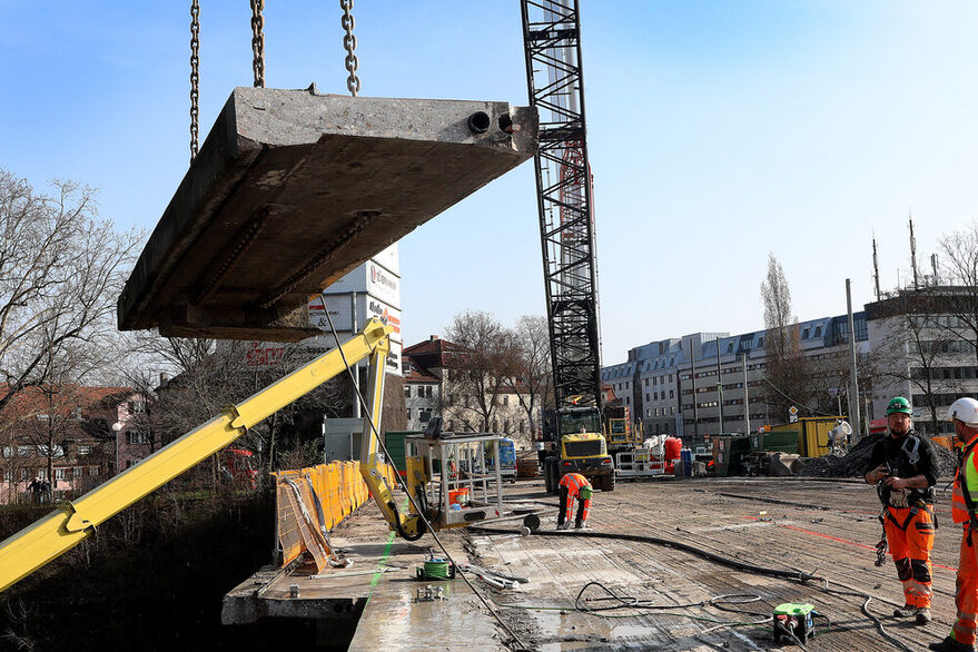 Das Video zeigt den aktuellen Stand der Baustelle auf der Rosensteinbrücke