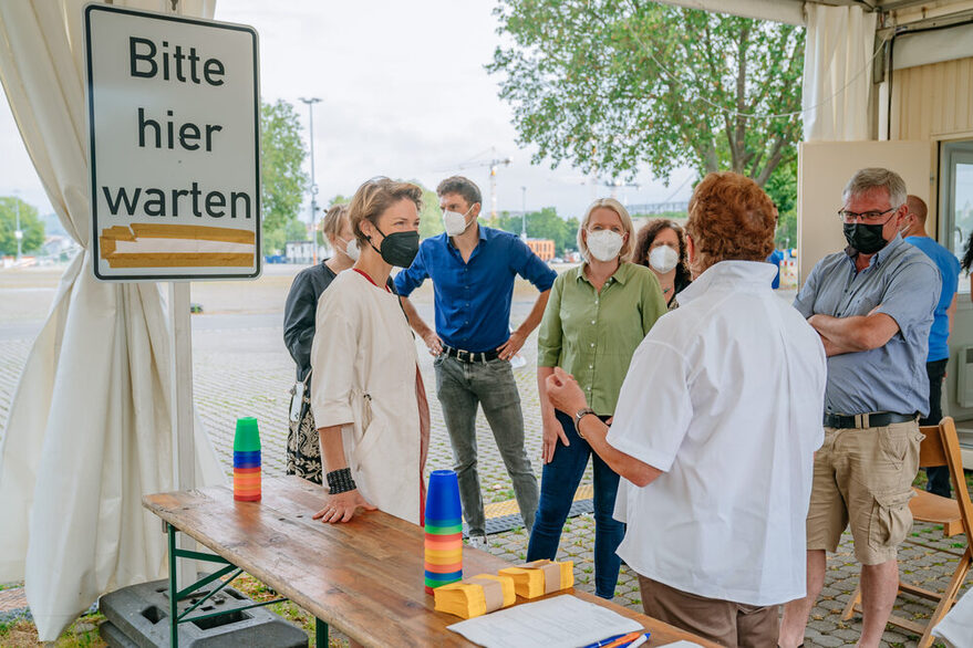 Soziales Impfen Testzentrum Wasen mit BMin Sußmann am 22.06.2021 in Stuttgart Bad Cannstatt  (Photo by Thomas Niedermueller / www.niedermueller.de)