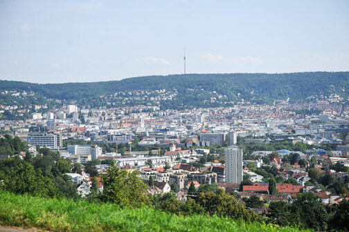 Blick auf Stuttgart, am Horizont der Fernsehturm