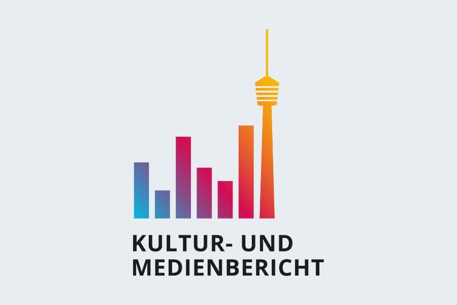 Visualisierung Kultur- und Medienbericht 2022 mit bunten Balken, ein Balken sieht wie der Fernsehturm aus