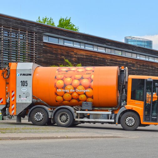 Die Mitarbeiterinnen und Mitarbeiter der Abfallwirtschaft Stuttgart befördern täglich wichtige Wertstoffe, wie das Biogut der Stuttgarterinnen und Stuttgarter