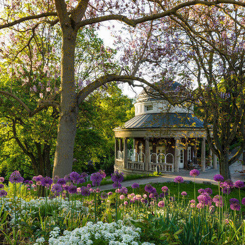 Weißenburgpark mit Teehaus