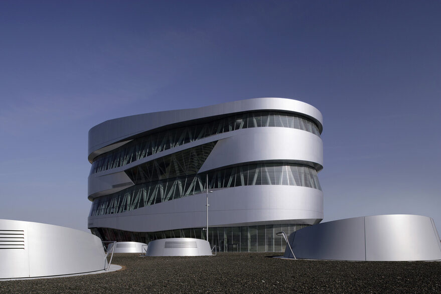 Außenansicht des Mercedes-Benz-Museum