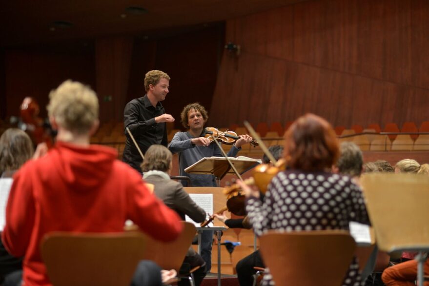 Jörg Halubek und Schülerakademie