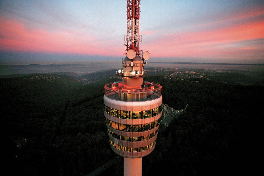 Fernsehturm mit Blick auf Stuttgart